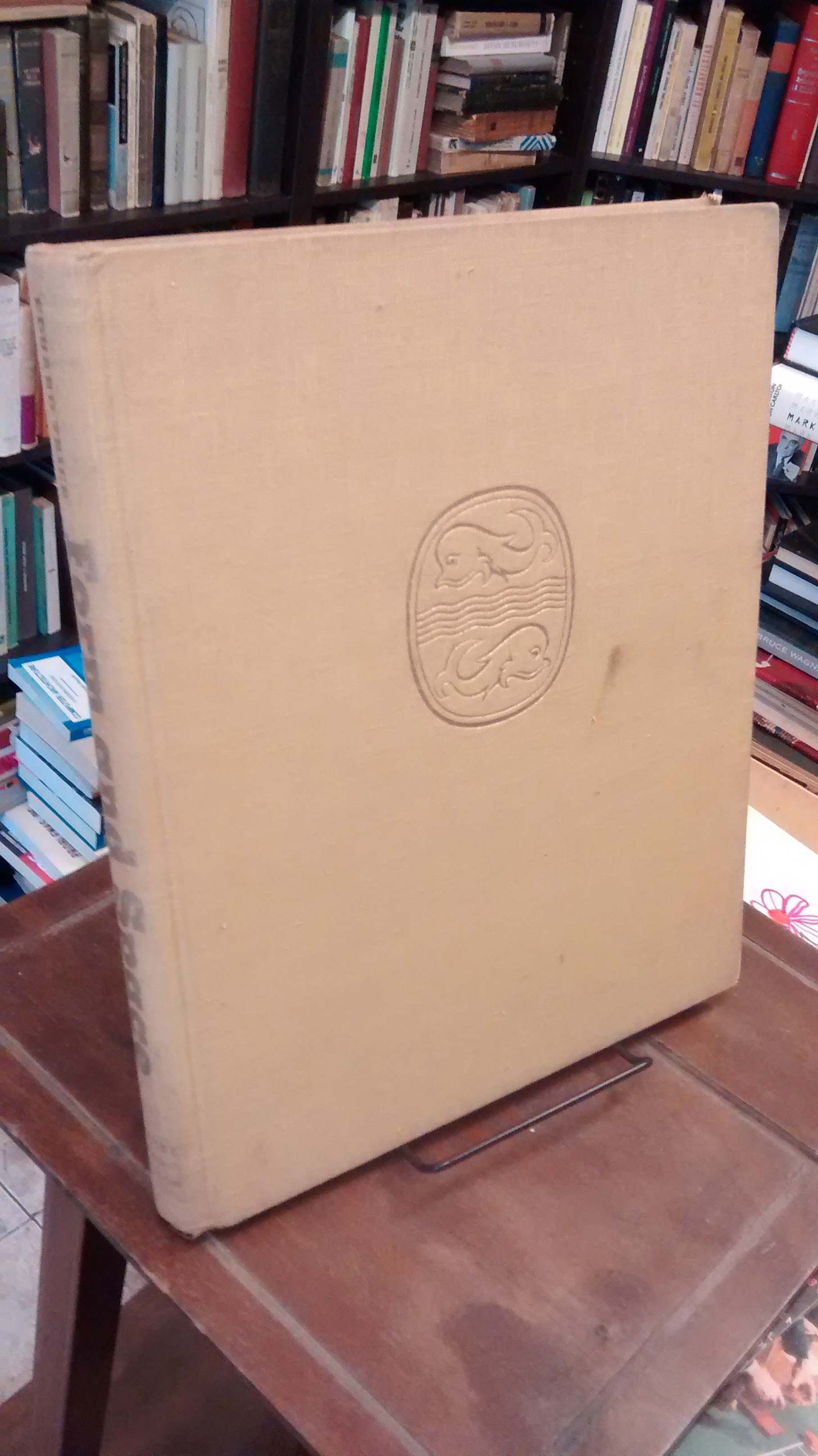 Form and Space - Eduard Trier