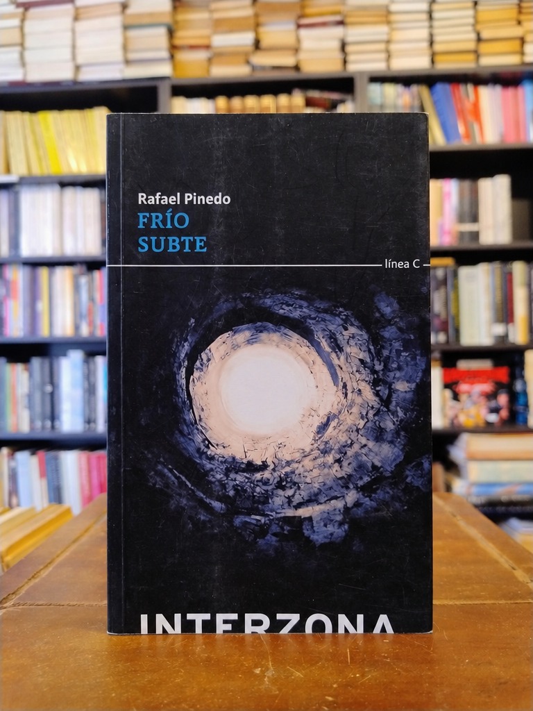Frío · Subte - Rafael Pinedo